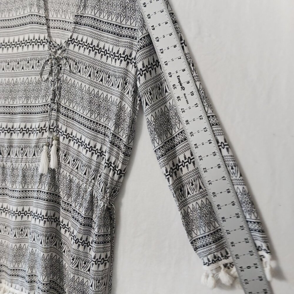 Blue Island Swim Cover Up, Size Medium, Black & White Print With White Pom Trim - Picture 12 of 16